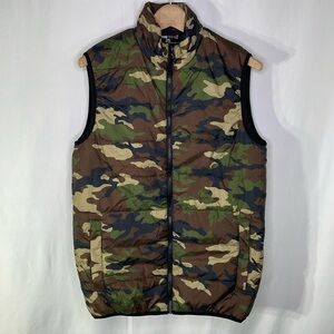 Swiss Tech camo quilted vest
